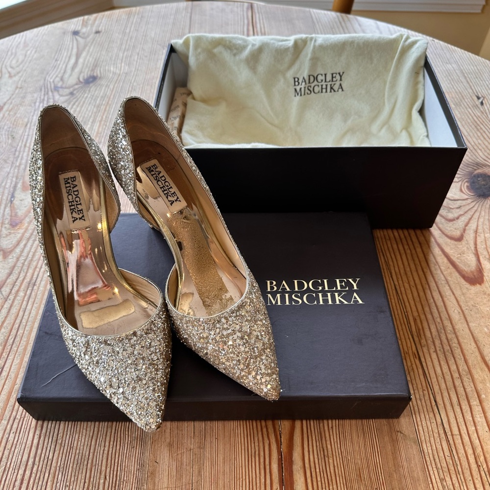 BADGLEY MISCHKA Daisy gold sparkly d’orsay point toe heel pumps